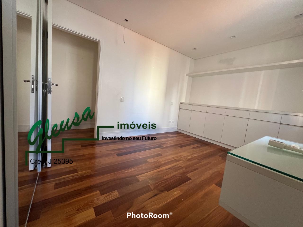 Apartamento à venda com 3 quartos, 235m² - Foto 12