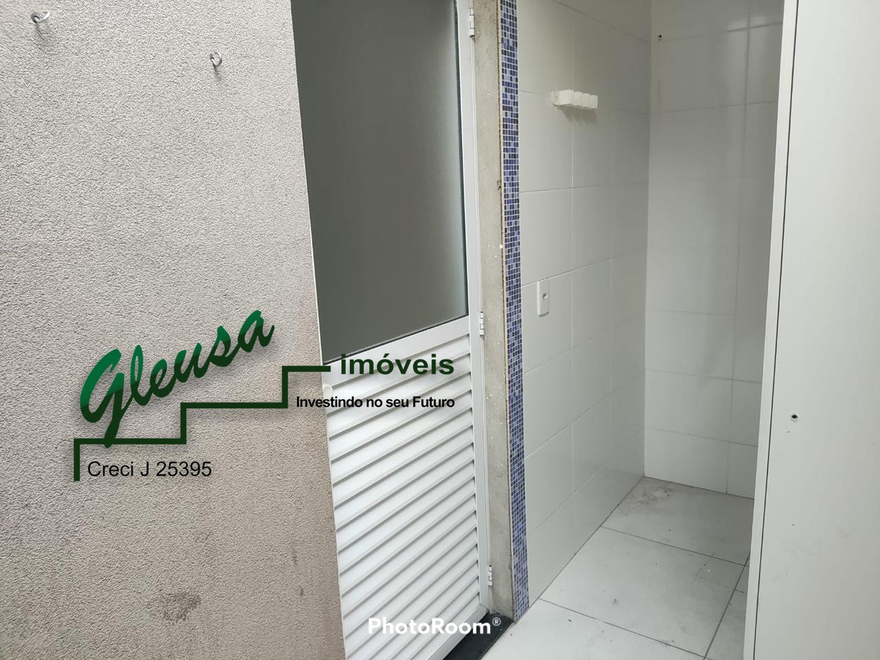 Casa à venda com 2 quartos, 83m² - Foto 12