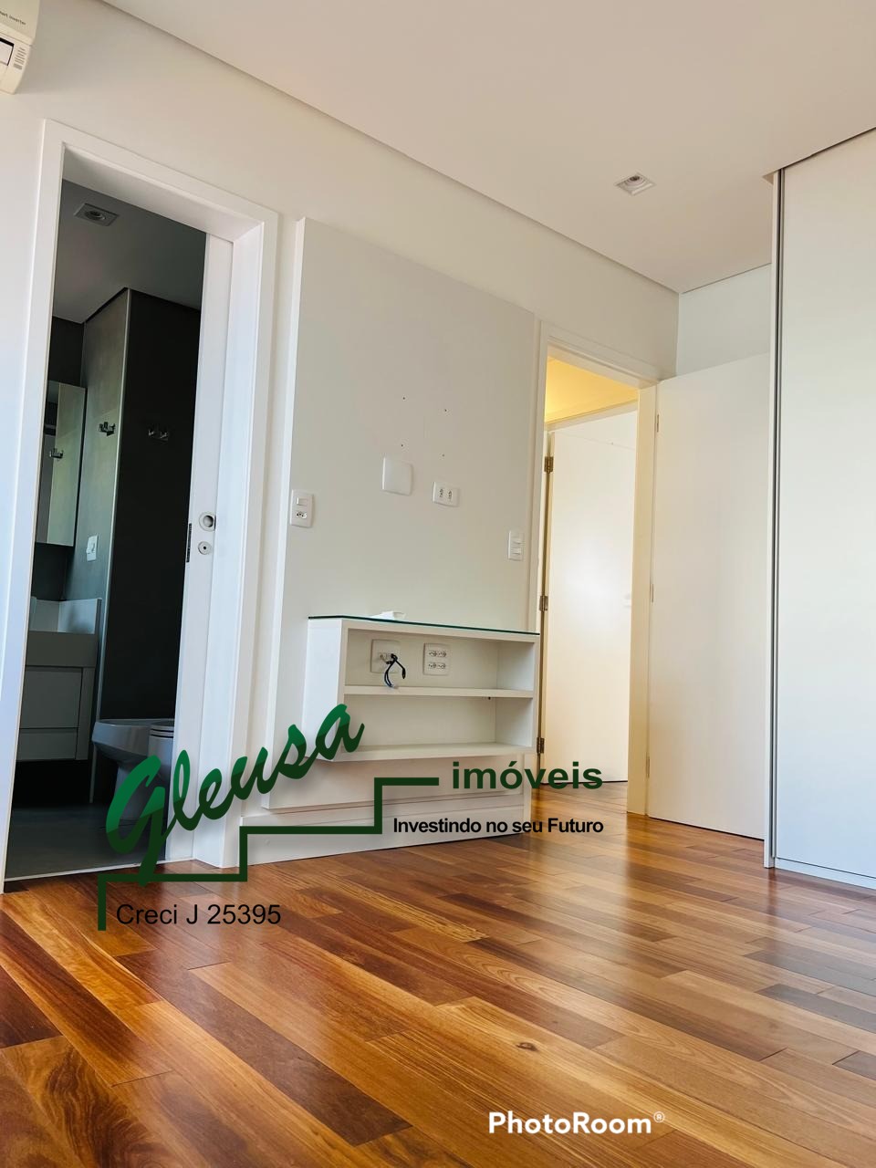 Apartamento à venda com 3 quartos, 235m² - Foto 29