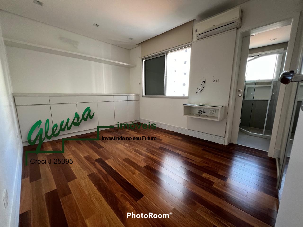 Apartamento à venda com 3 quartos, 235m² - Foto 10