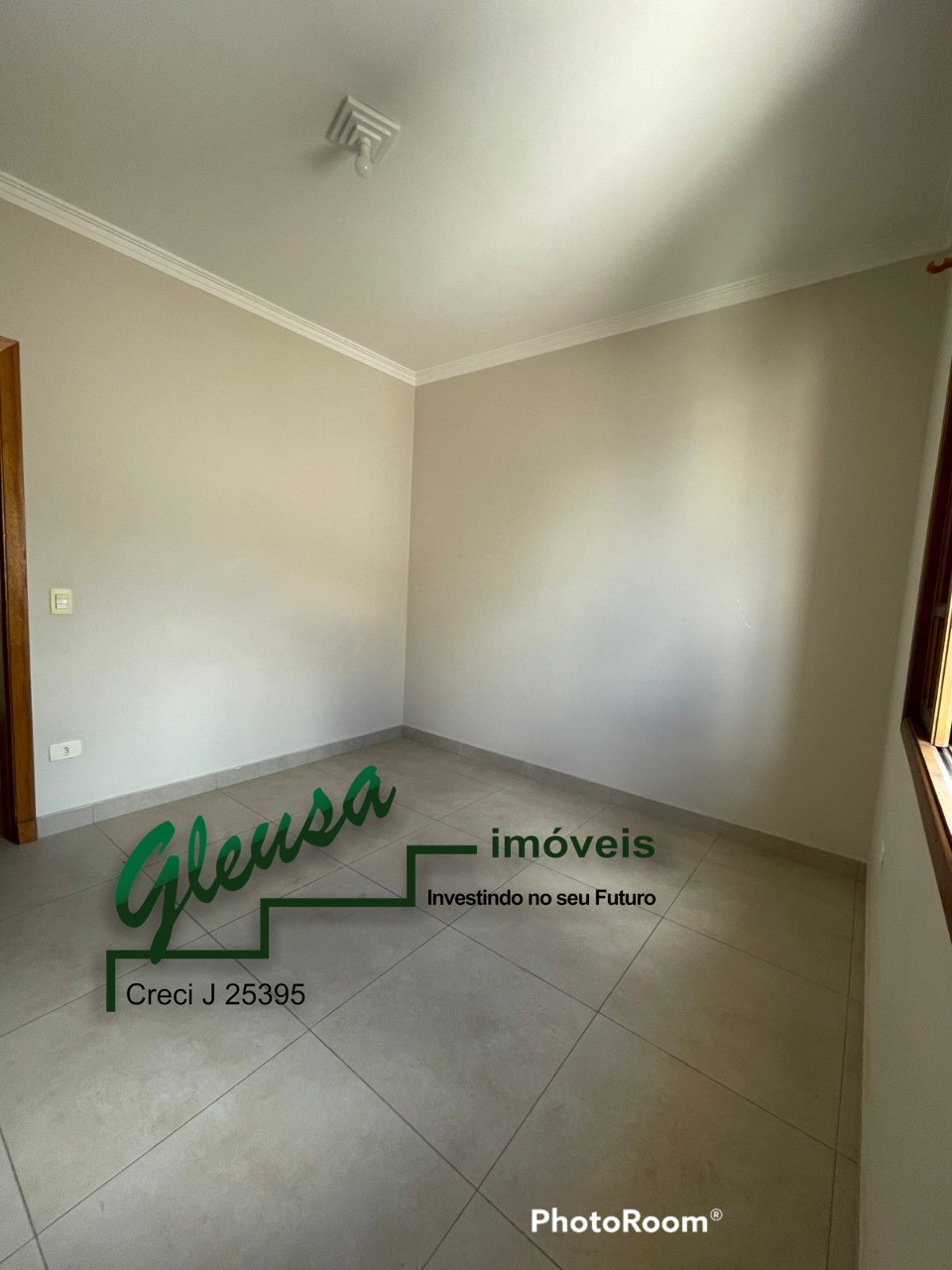 Casa para alugar com 3 quartos, 130m² - Foto 8