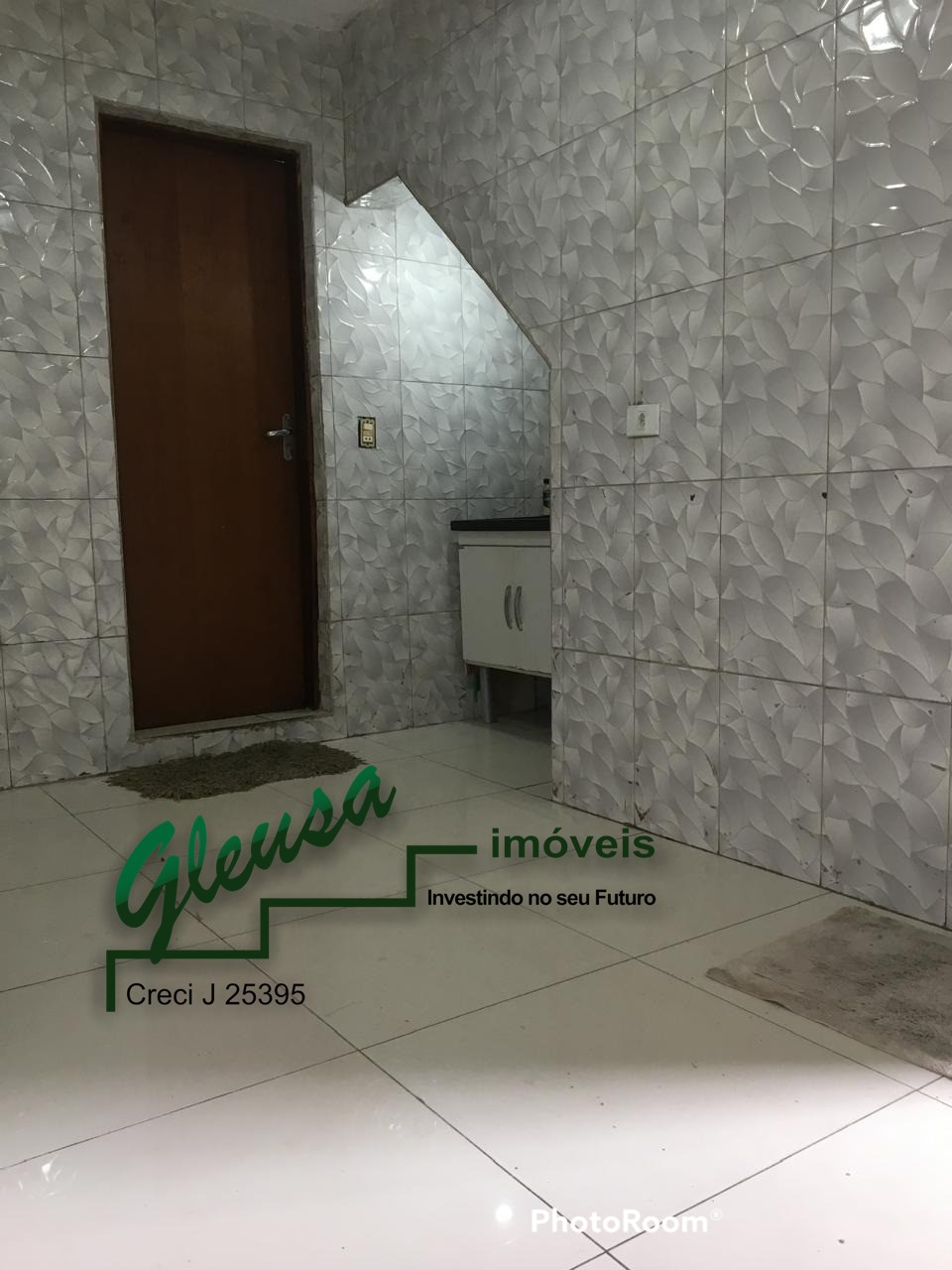 Casa para alugar com 2 quartos, 65m² - Foto 2