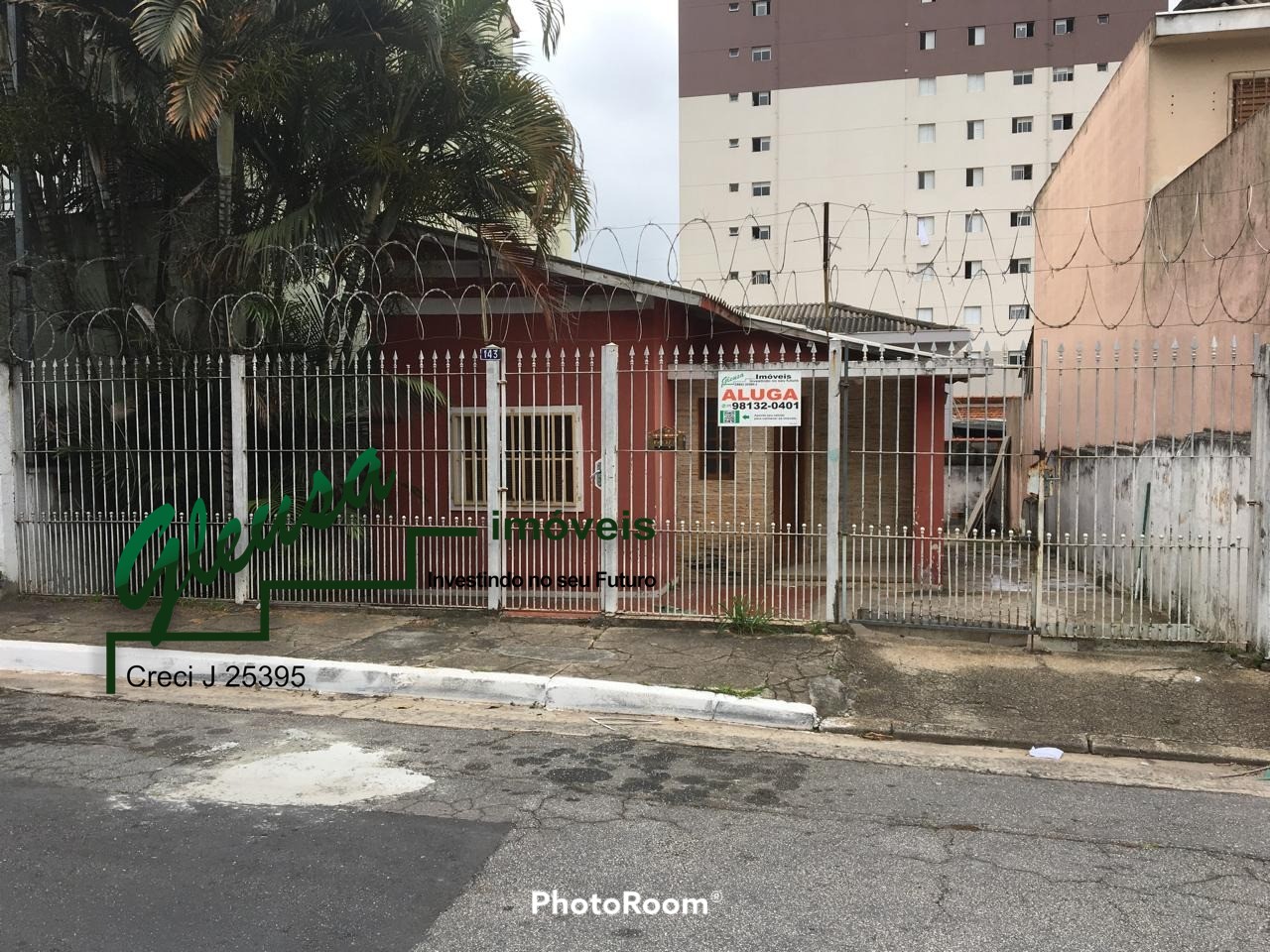 Casa para alugar com 2 quartos, 100m² - Foto 1