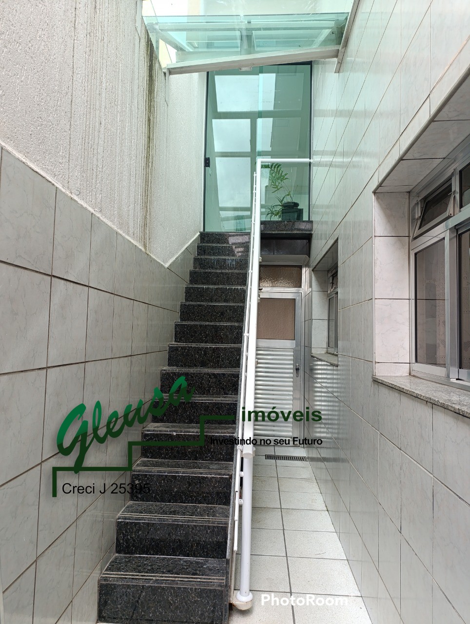 Casa, 3 quartos, 270 m² - Foto 38