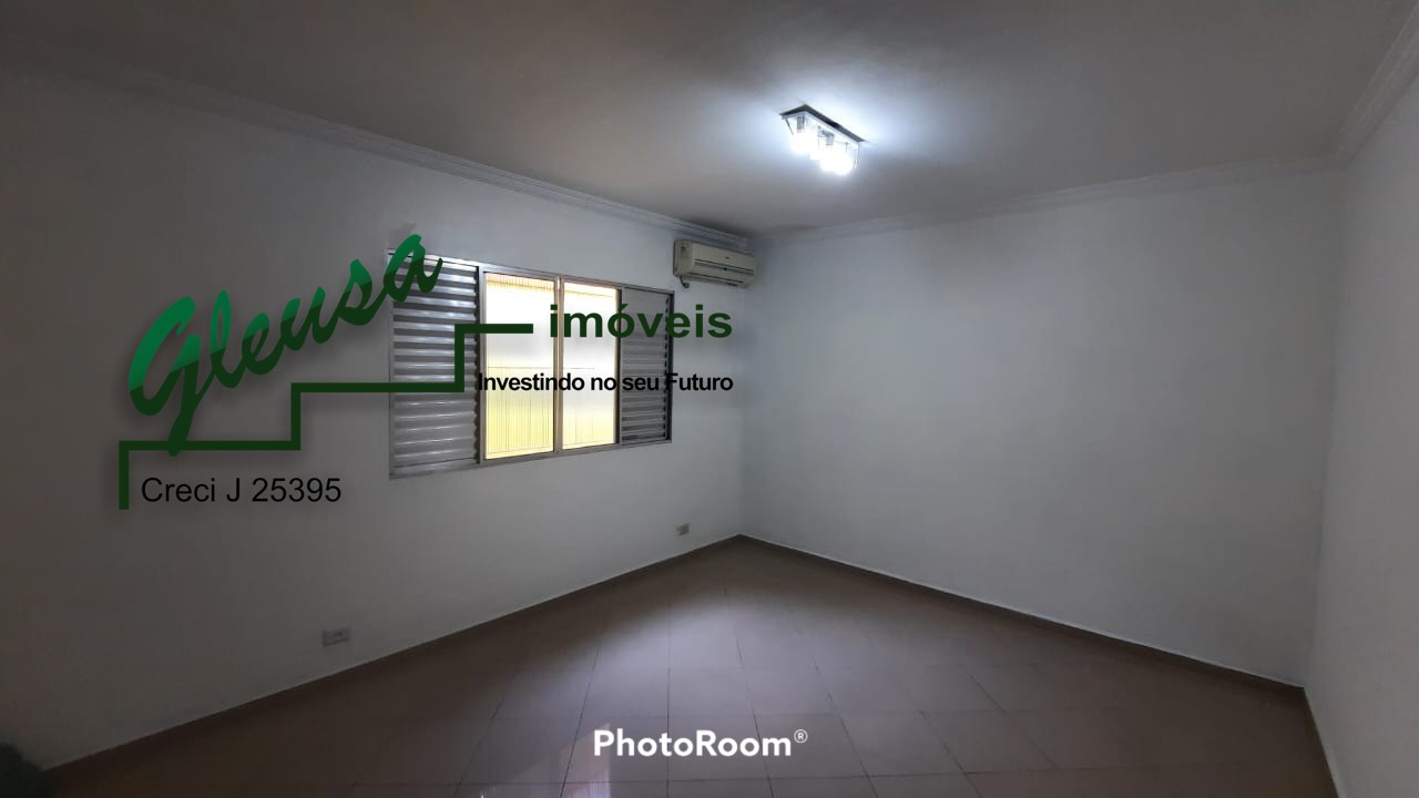 Casa para alugar com 4 quartos, 120m² - Foto 14