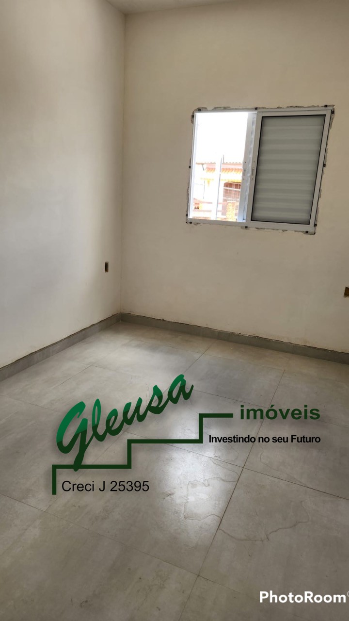 Casa à venda com 2 quartos, 68m² - Foto 10