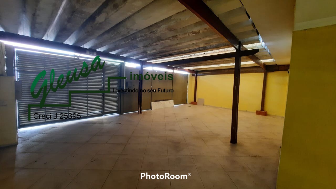 Casa para alugar com 4 quartos, 120m² - Foto 2