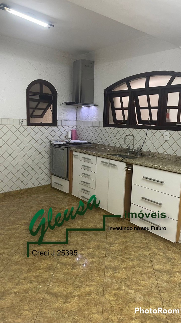 Casa, 3 quartos, 198 m² - Foto 3