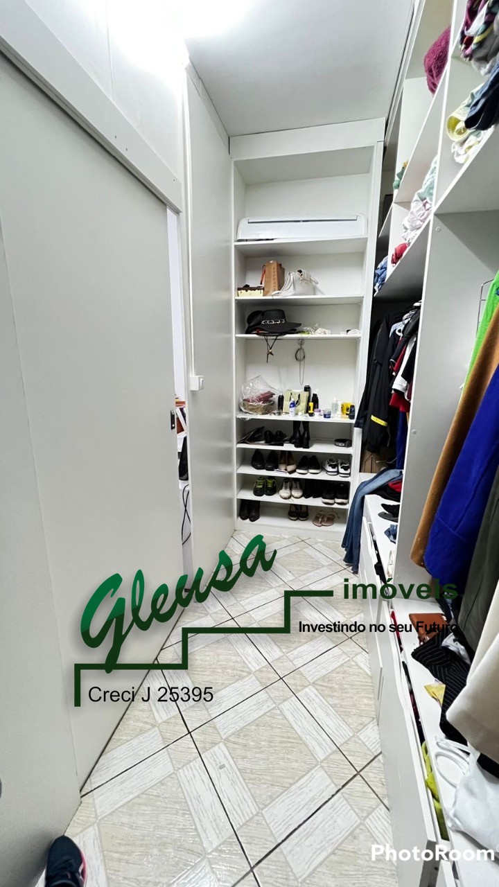 Casa, 3 quartos, 262 m² - Foto 17