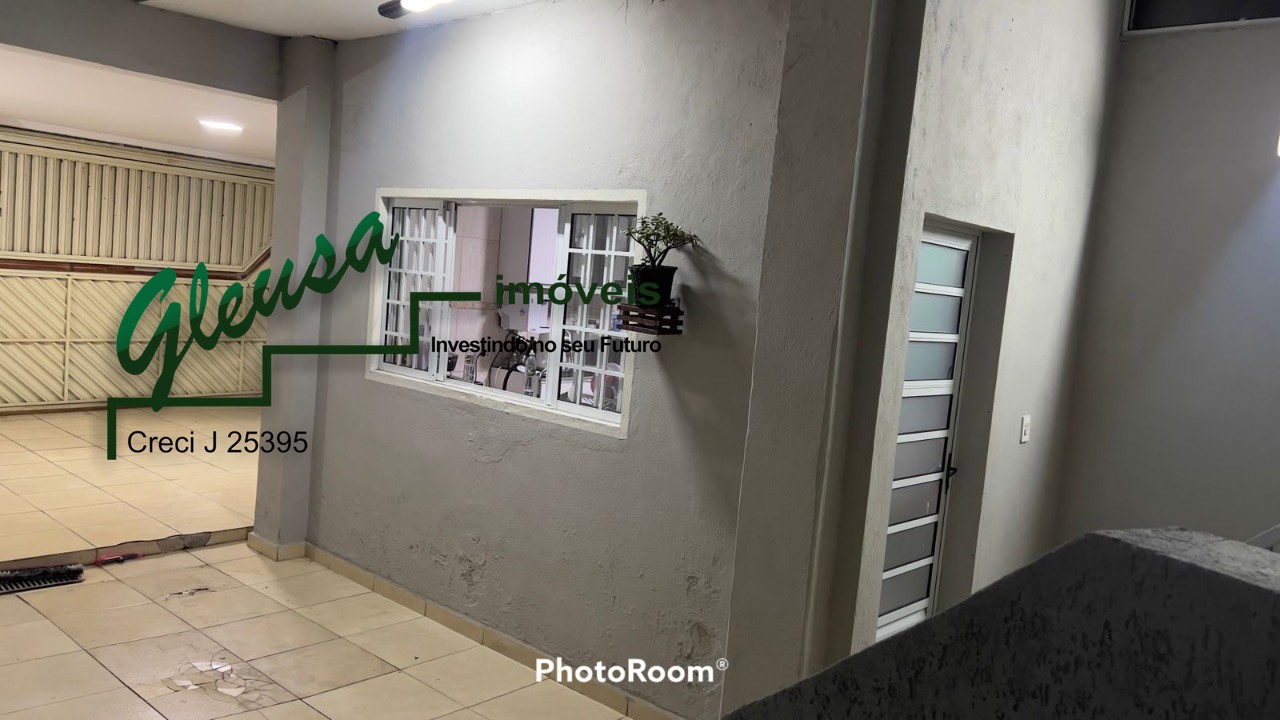 Casa, 3 quartos, 262 m² - Foto 2