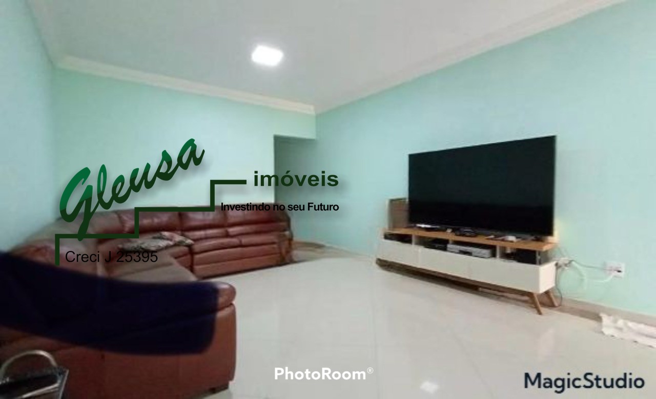 Casa, 3 quartos, 240 m² - Foto 2