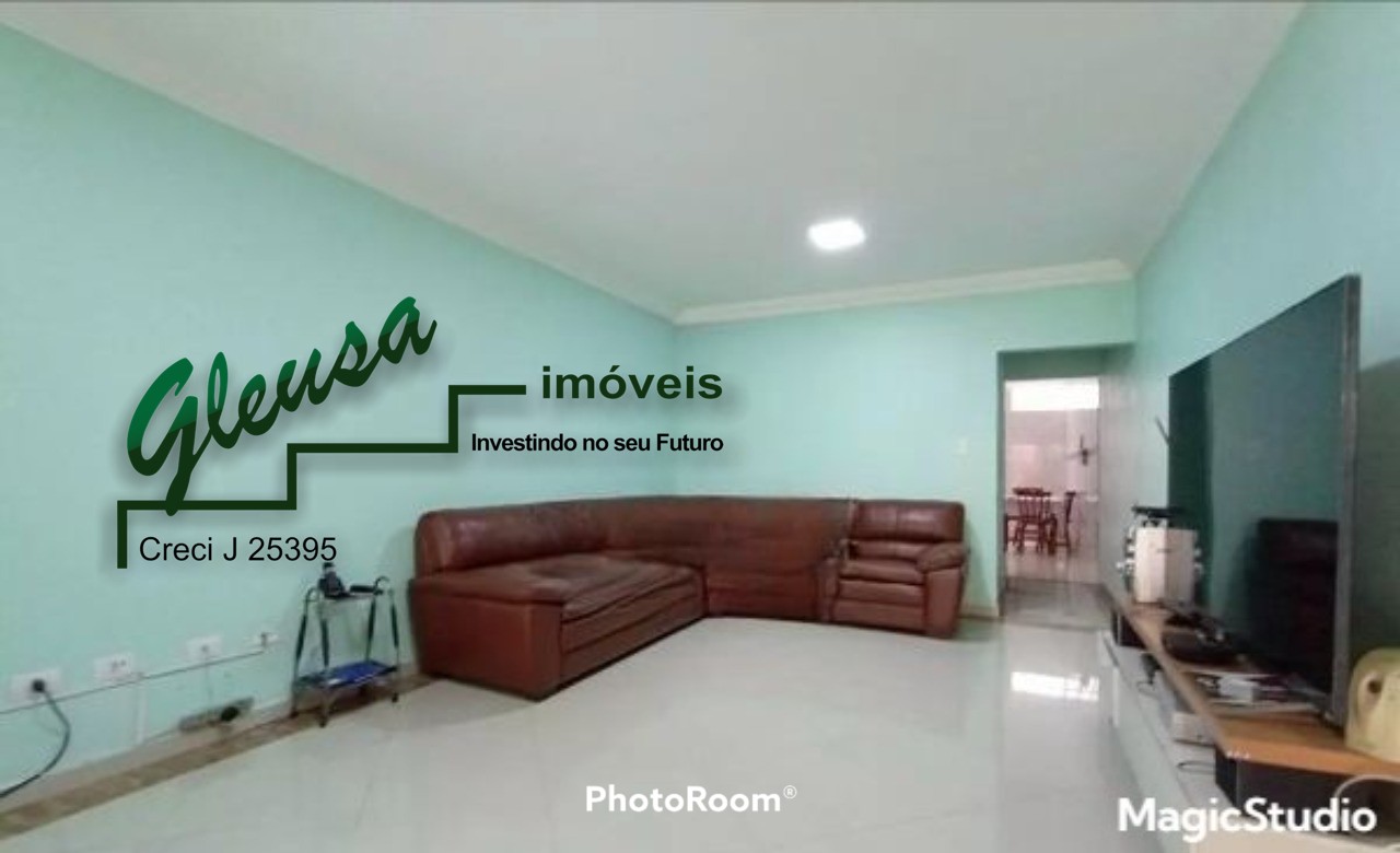 Casa, 3 quartos, 240 m² - Foto 1