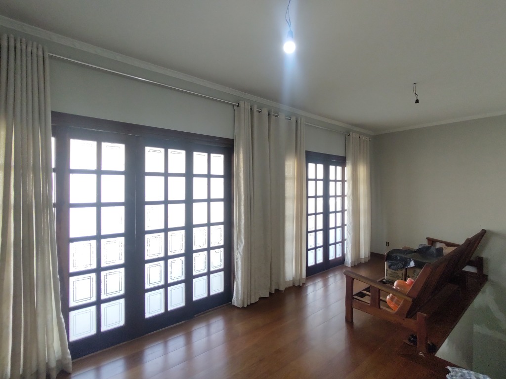 Imóvel Comercial e Residencial à venda em Vinhedo/SP.