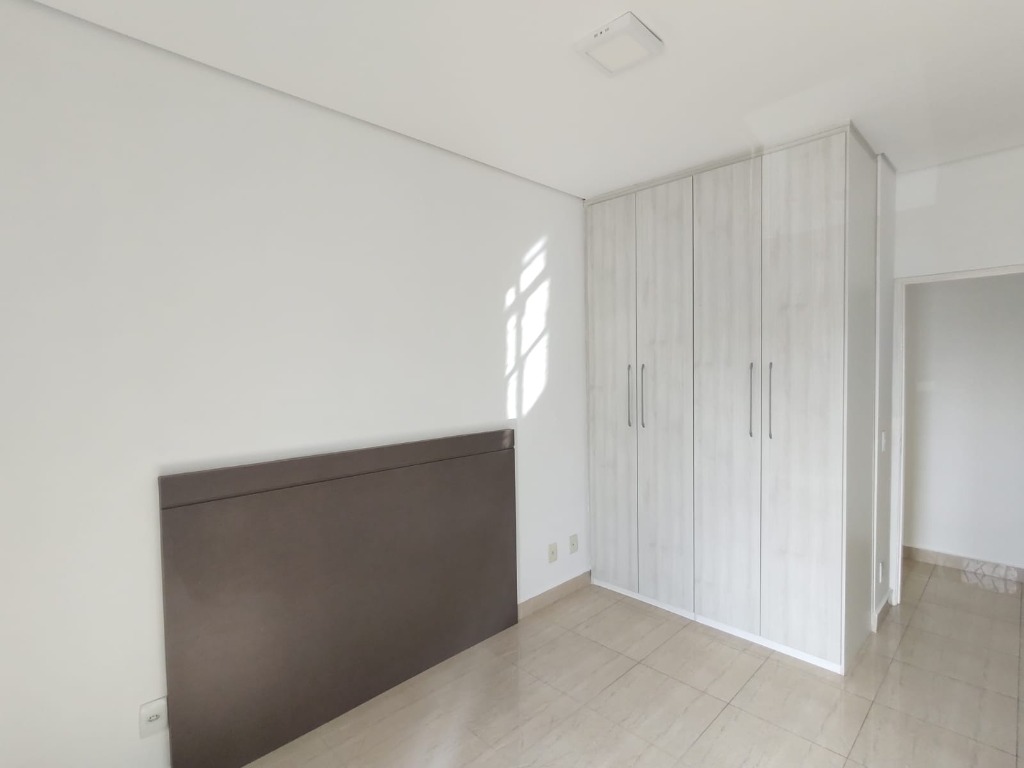 Apartamento à venda com 2 quartos, 65m² - Foto 8