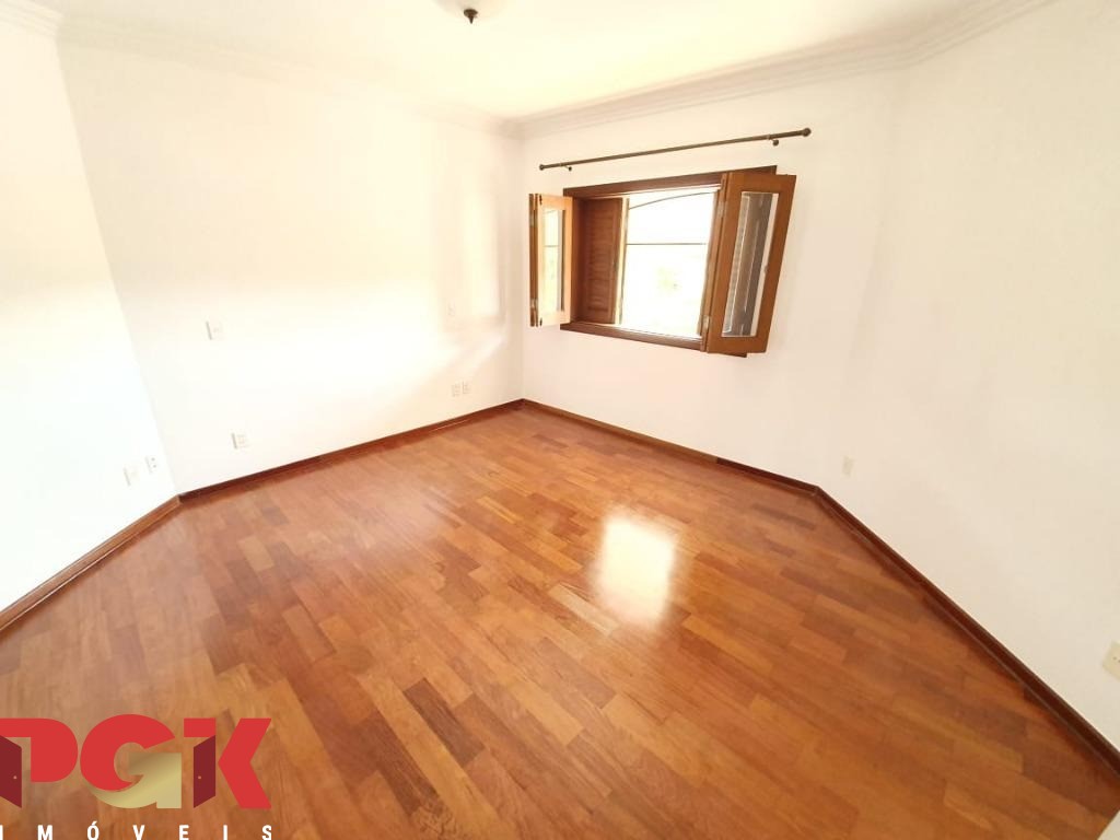 Casa à venda com 4 quartos, 500m² - Foto 10