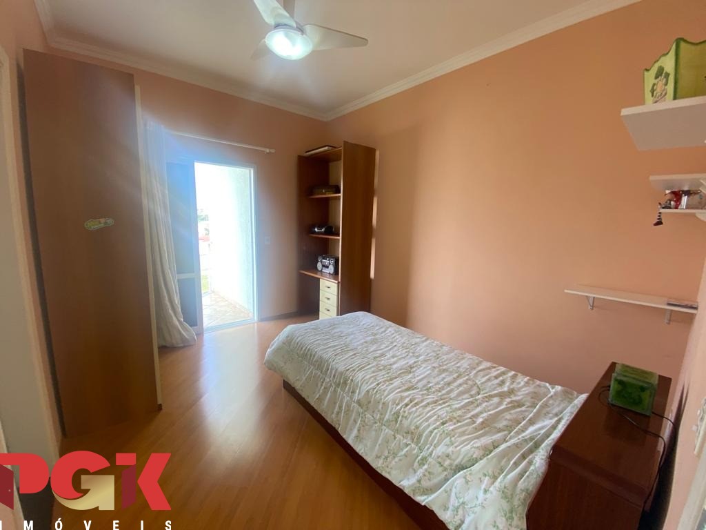 Casa à venda com 3 quartos, 600m² - Foto 10