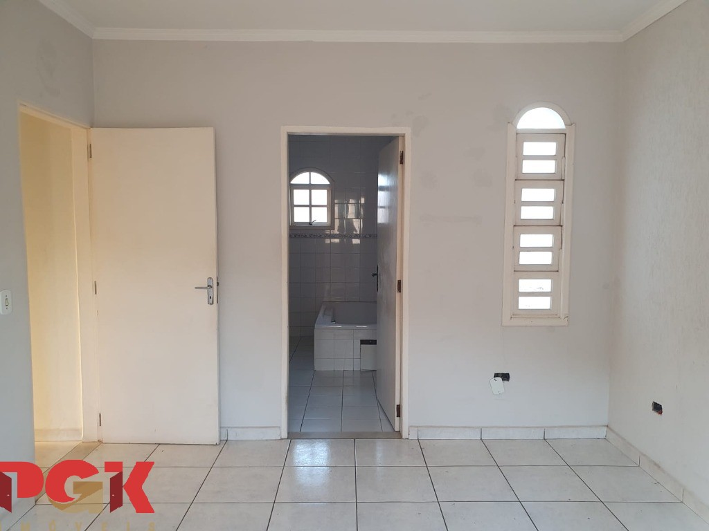 Casa à venda com 3 quartos, 304m² - Foto 23