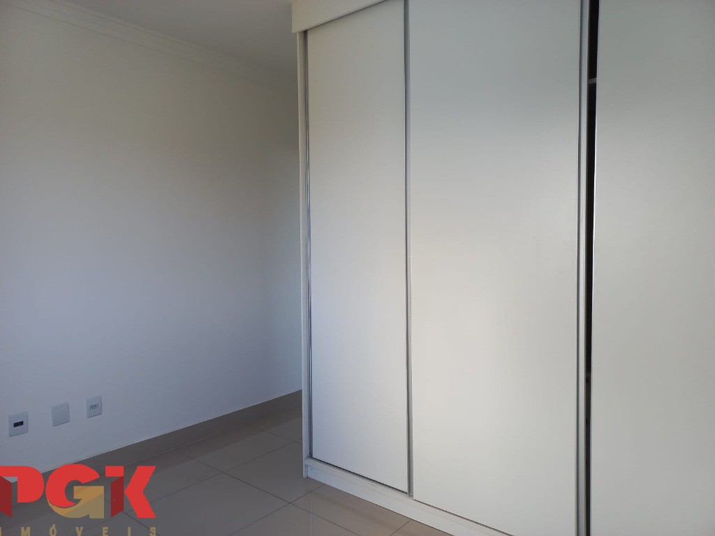 Apartamento para alugar com 2 quartos, 70m² - Foto 18