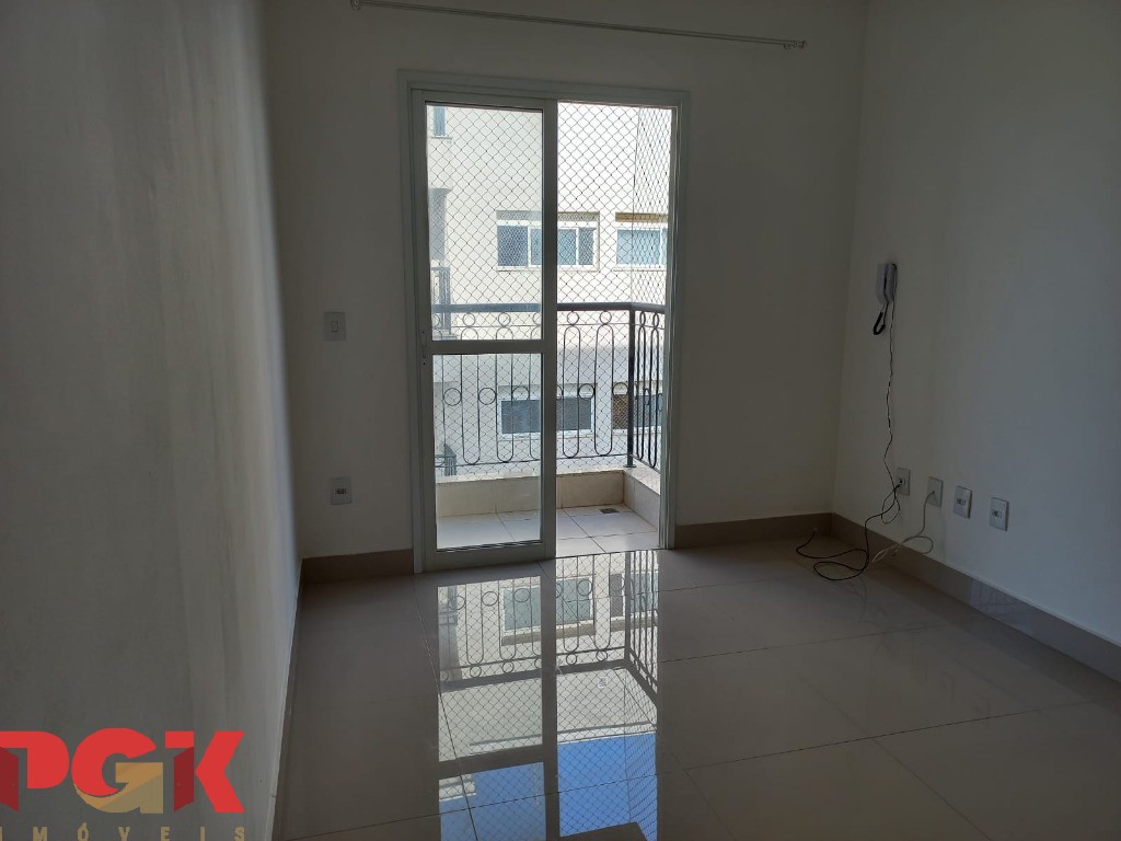 Apartamento para alugar com 2 quartos, 70m² - Foto 5