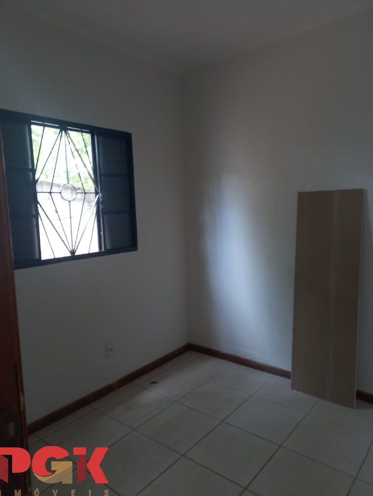 Casa à venda com 3 quartos, 100m² - Foto 8