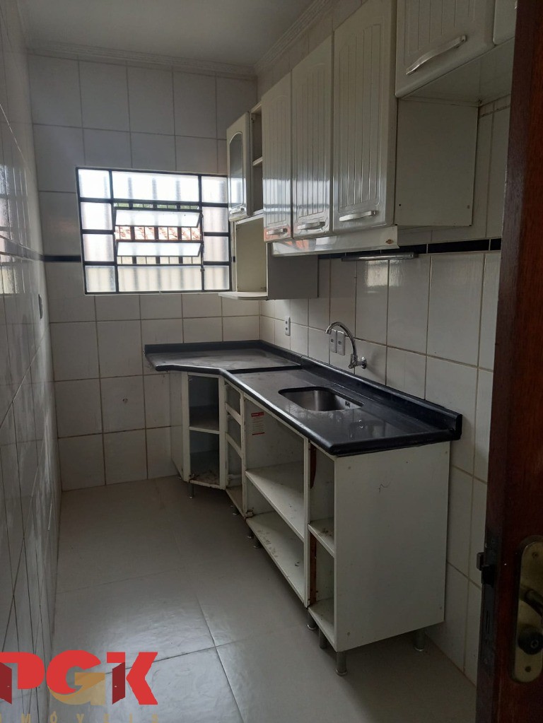 Casa à venda com 3 quartos, 100m² - Foto 6