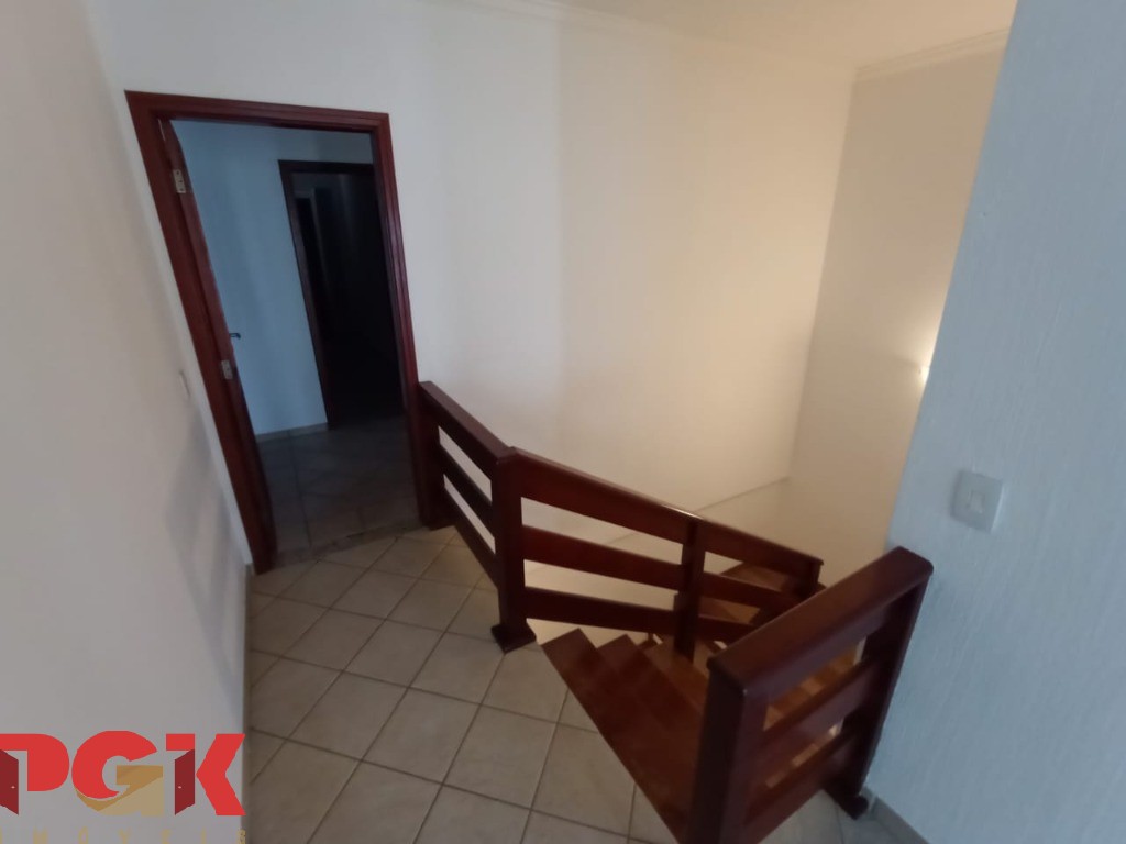 Casa para alugar com 3 quartos, 317m² - Foto 17