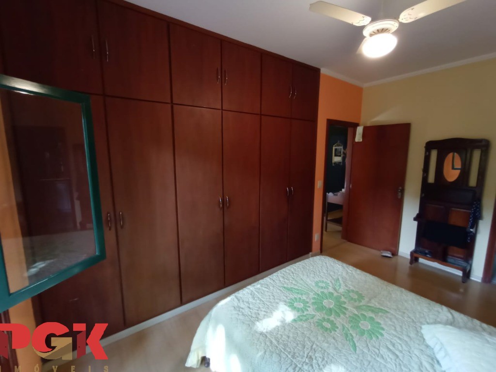 Casa à venda com 3 quartos, 269m² - Foto 16