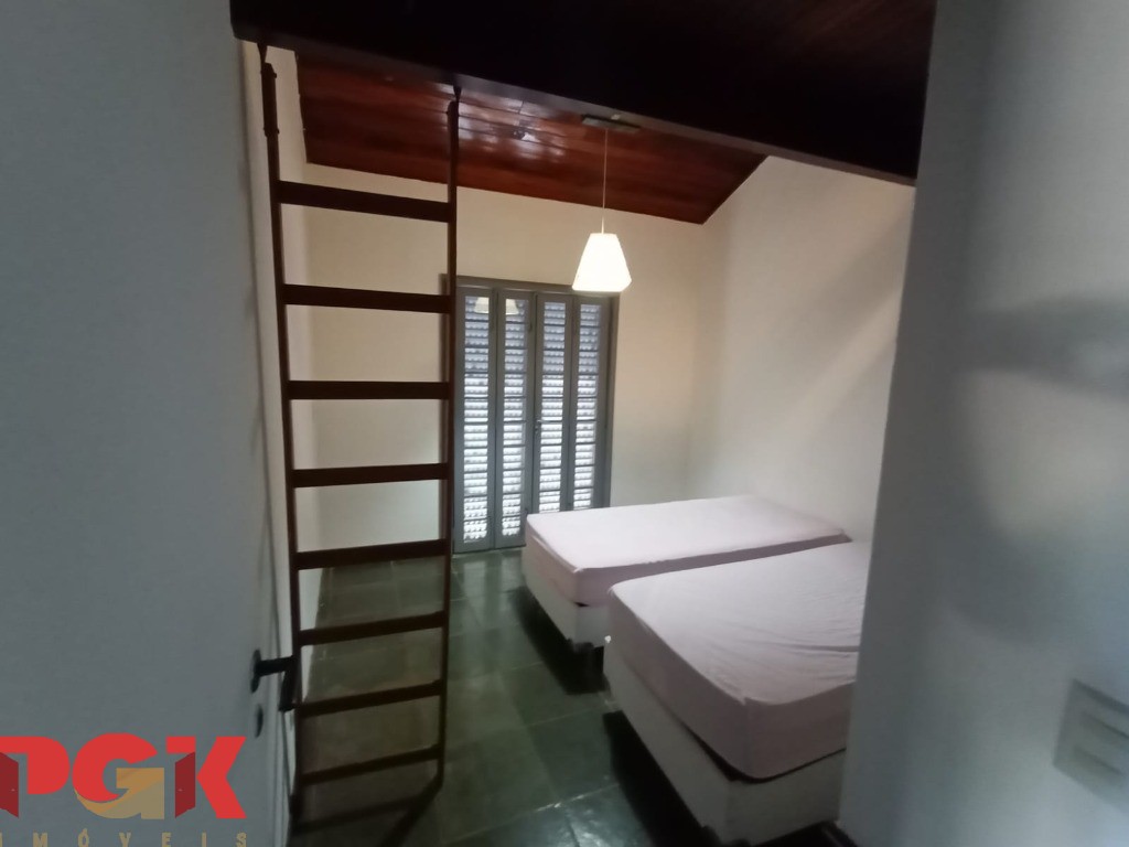 Casa à venda e aluguel com 3 quartos, 205m² - Foto 23