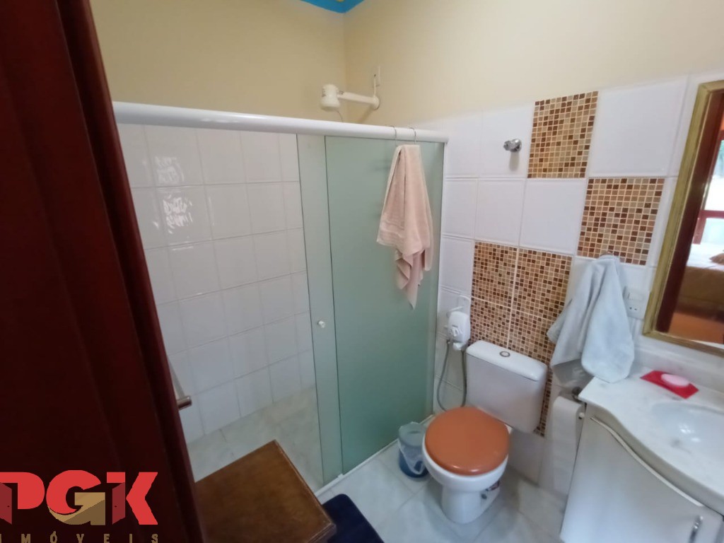 Casa à venda com 3 quartos, 269m² - Foto 17