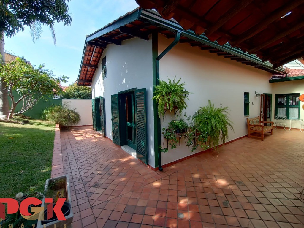 Casa à venda com 3 quartos, 269m² - Foto 20