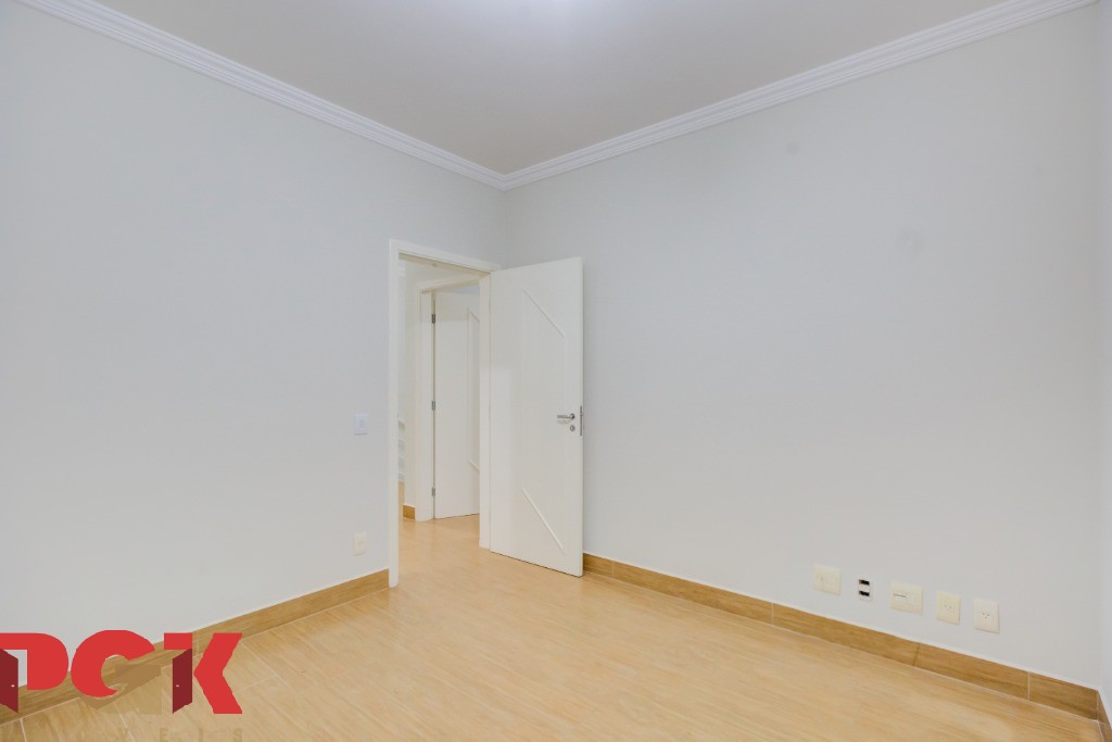 Casa à venda com 3 quartos, 249m² - Foto 22