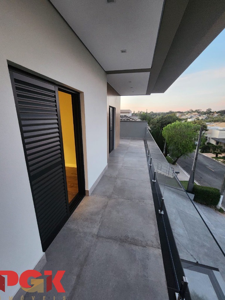 Casa à venda com 3 quartos, 220m² - Foto 6