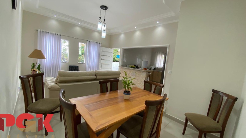 Casa à venda no Jardim Maria Rosa em Valinhos com 3 quartos, Casa à venda em Valinhos 3 quartos, casa á venda em Valinhos até 930.000,00