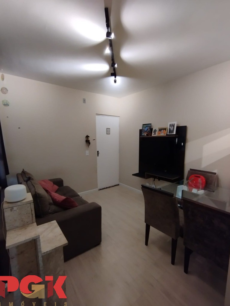 Apartamento à venda com 2 quartos, 42m² - Foto 3