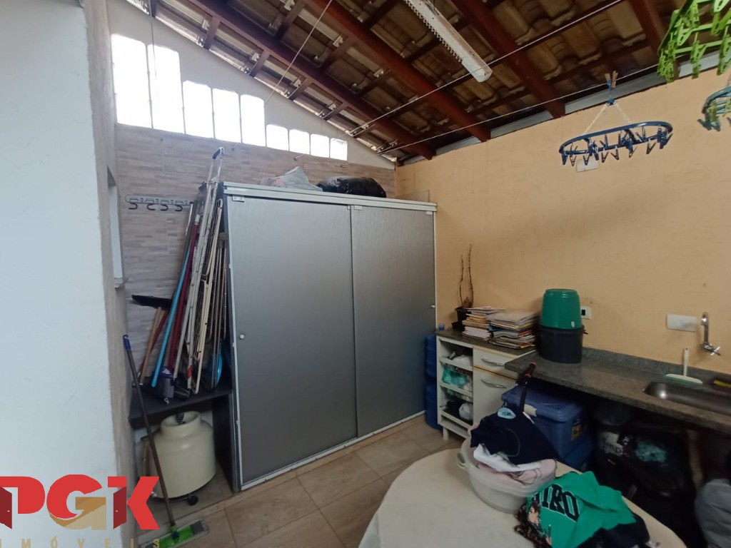 Casa à venda com 2 quartos, 75m² - Foto 15