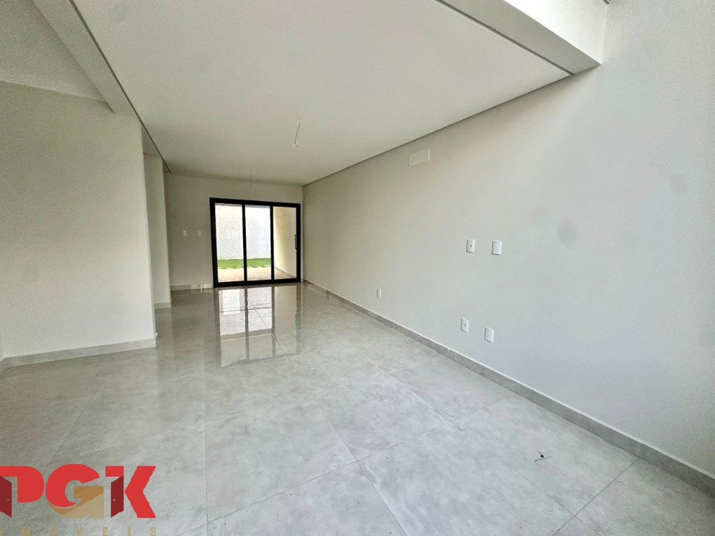 Casa à venda e aluguel com 3 quartos, 145m² - Foto 5