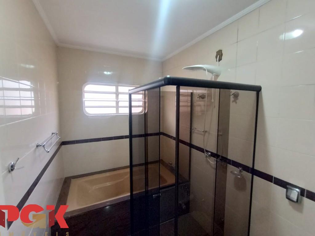 Casa à venda com 4 quartos, 229m² - Foto 17