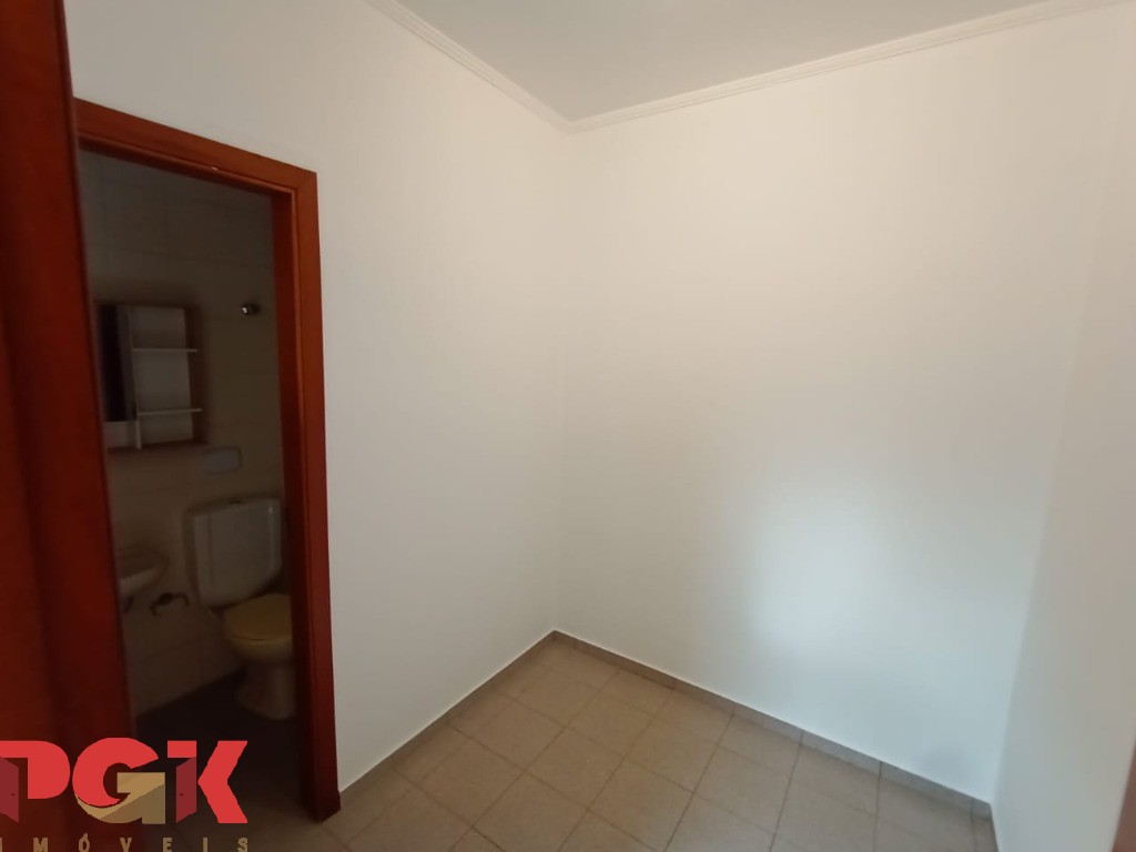 Casa à venda com 4 quartos, 229m² - Foto 18