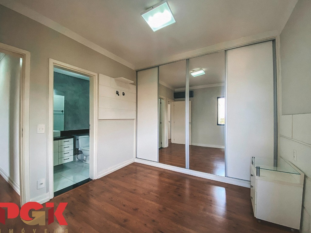 Apartamento para alugar com 3 quartos, 93m² - Foto 3