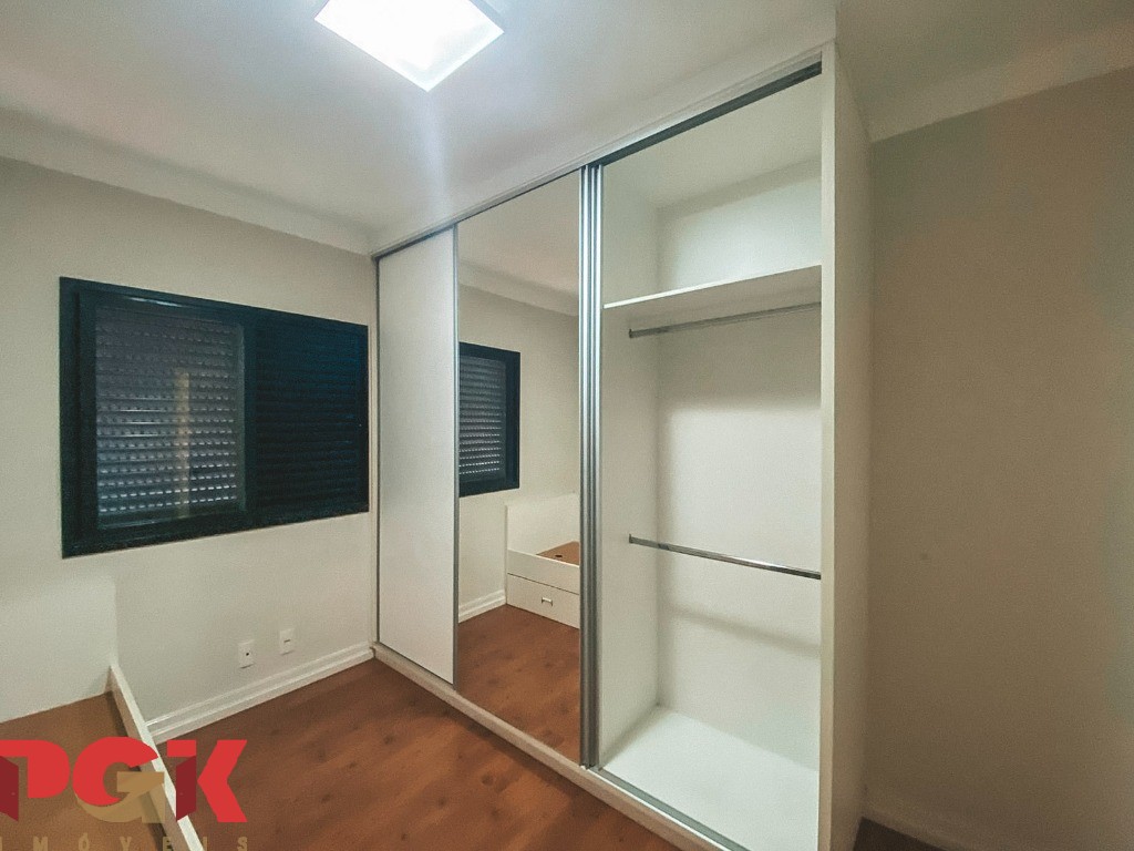 Apartamento para alugar com 3 quartos, 93m² - Foto 12