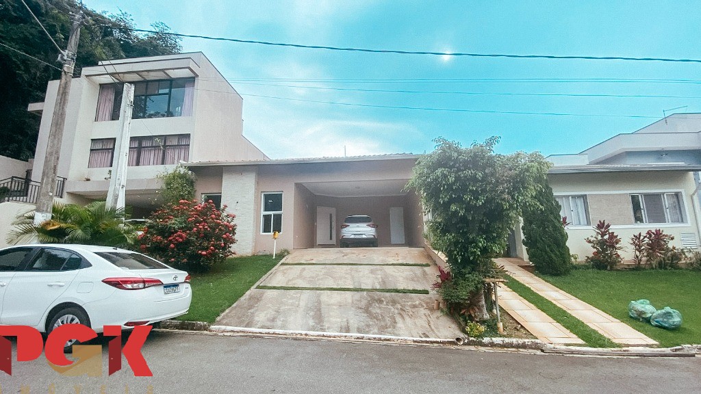Casa, 3 quartos, 159 m² - Foto 1