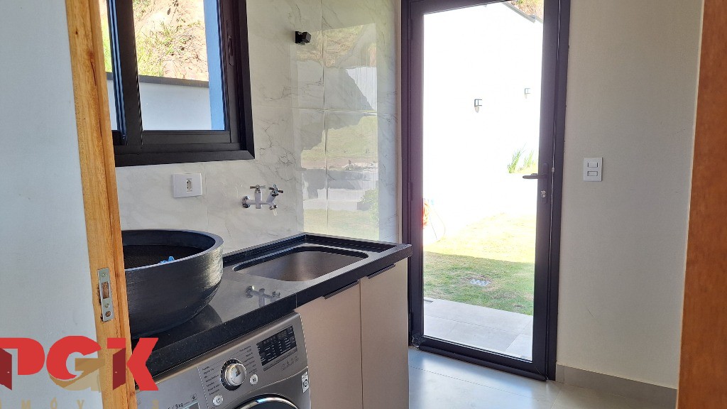 Casa, 3 quartos, 272 m² - Foto 39