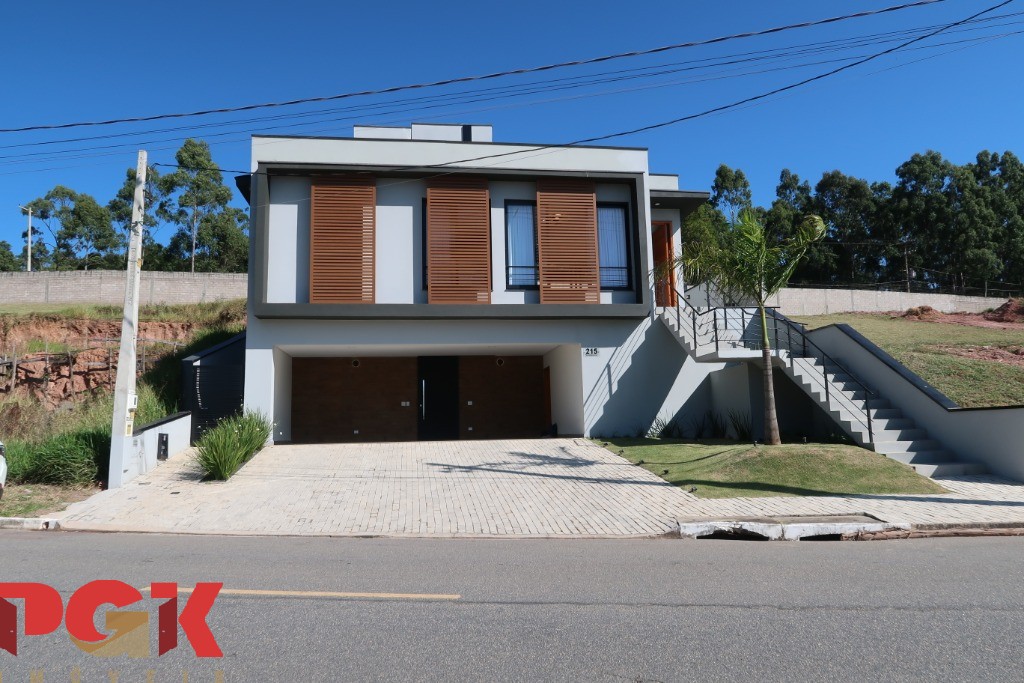 Casa, 3 quartos, 272 m² - Foto 2