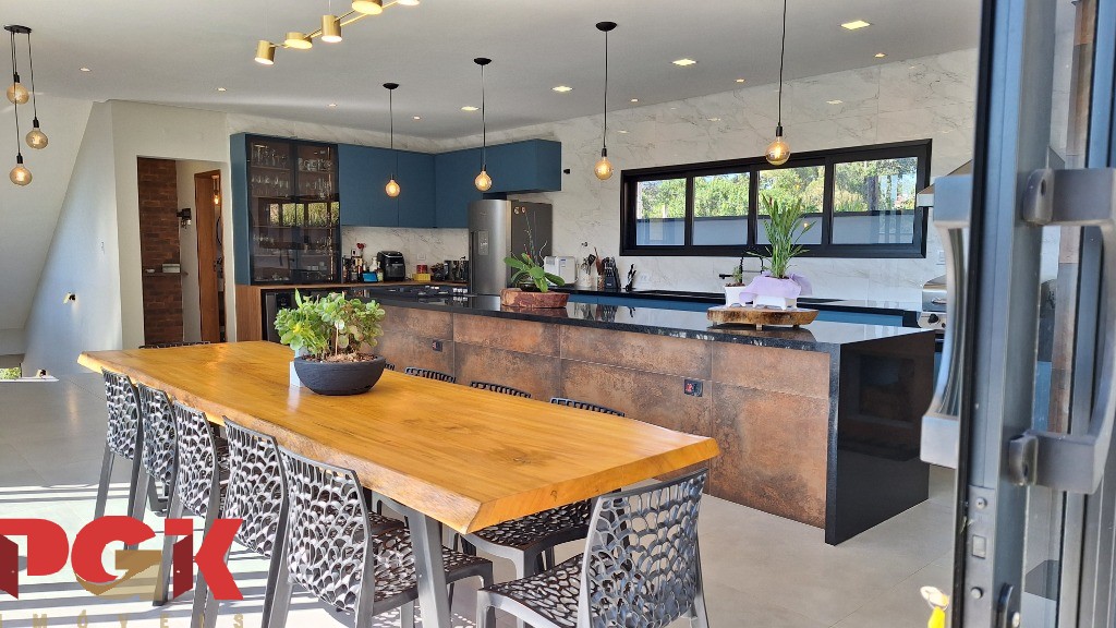 Casa, 3 quartos, 272 m² - Foto 17