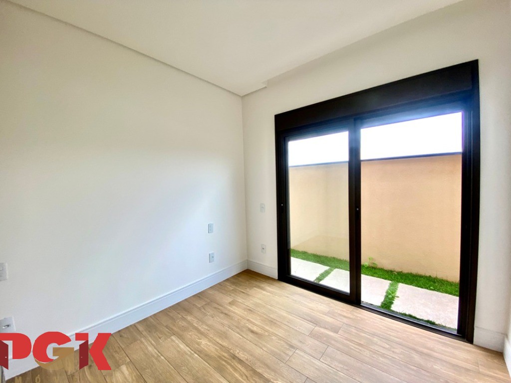 Casa, 3 quartos, 241 m² - Foto 11