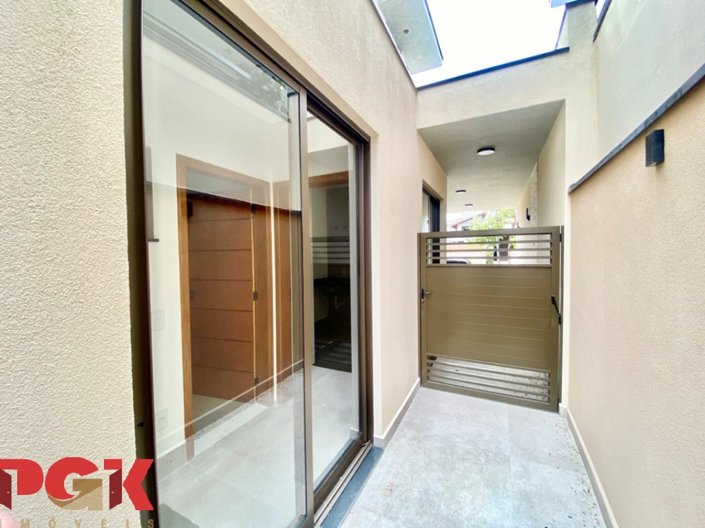 Casa, 3 quartos, 241 m² - Foto 41