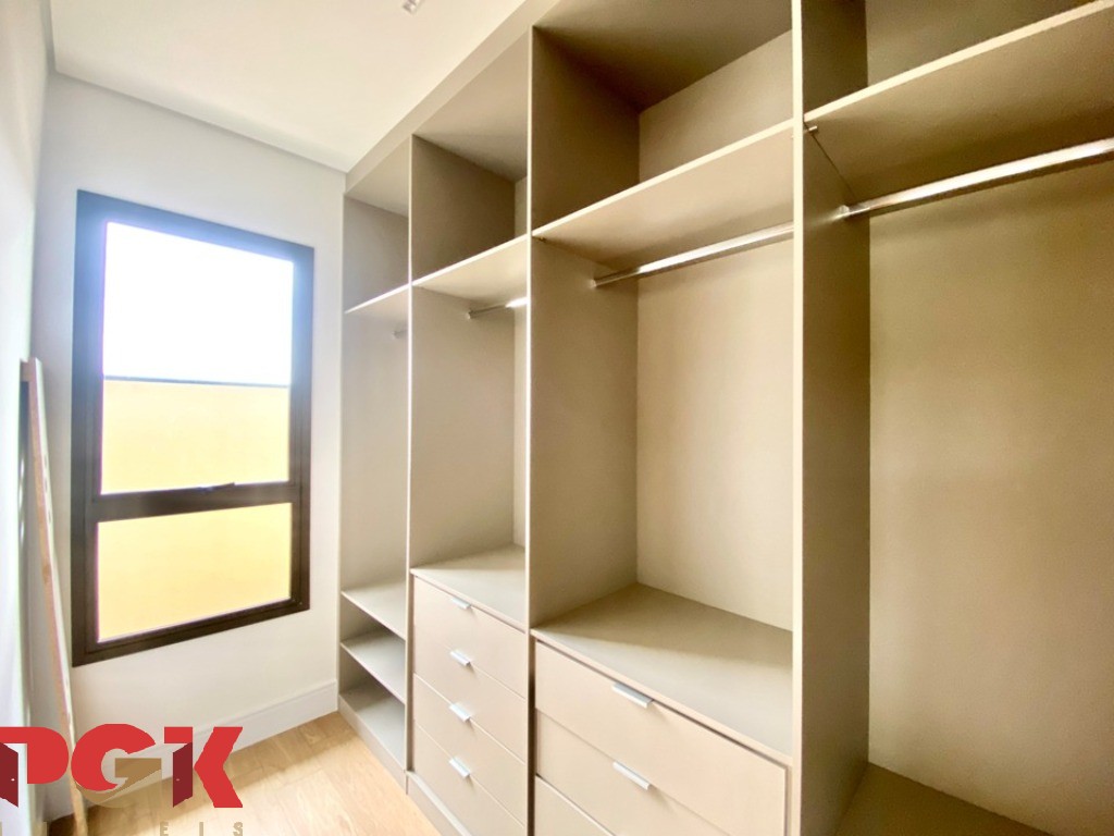 Casa, 3 quartos, 241 m² - Foto 18