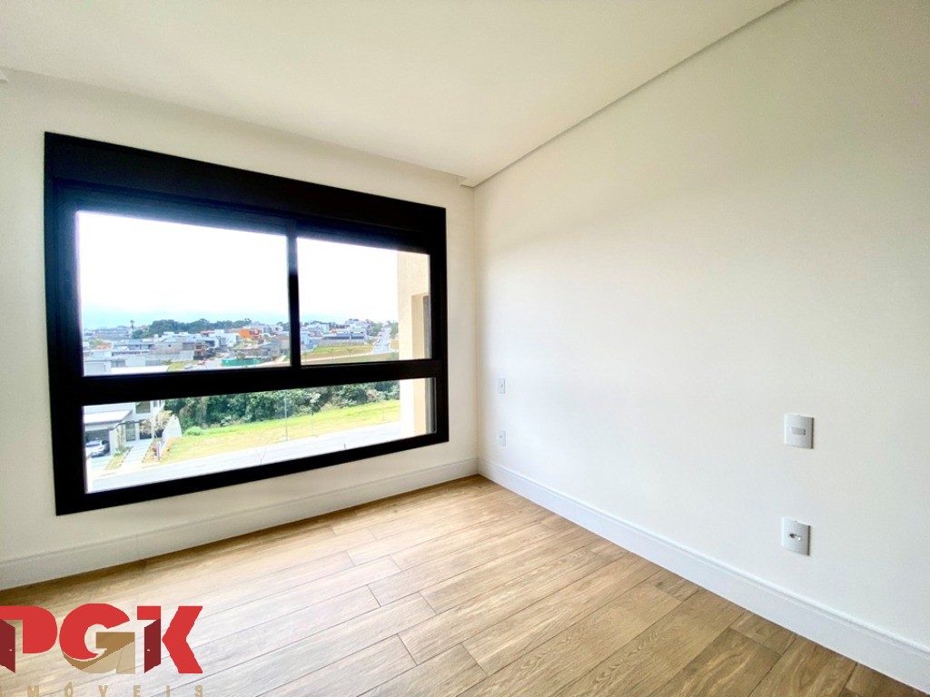 Casa, 3 quartos, 241 m² - Foto 32