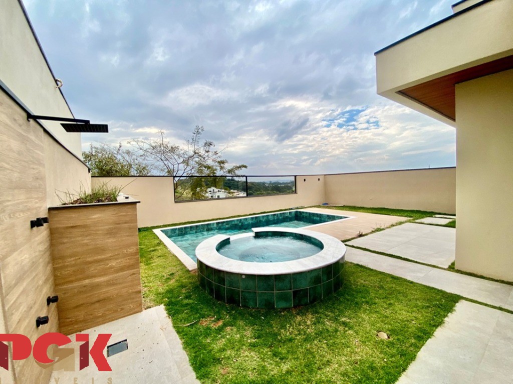 Casa, 3 quartos, 241 m² - Foto 35