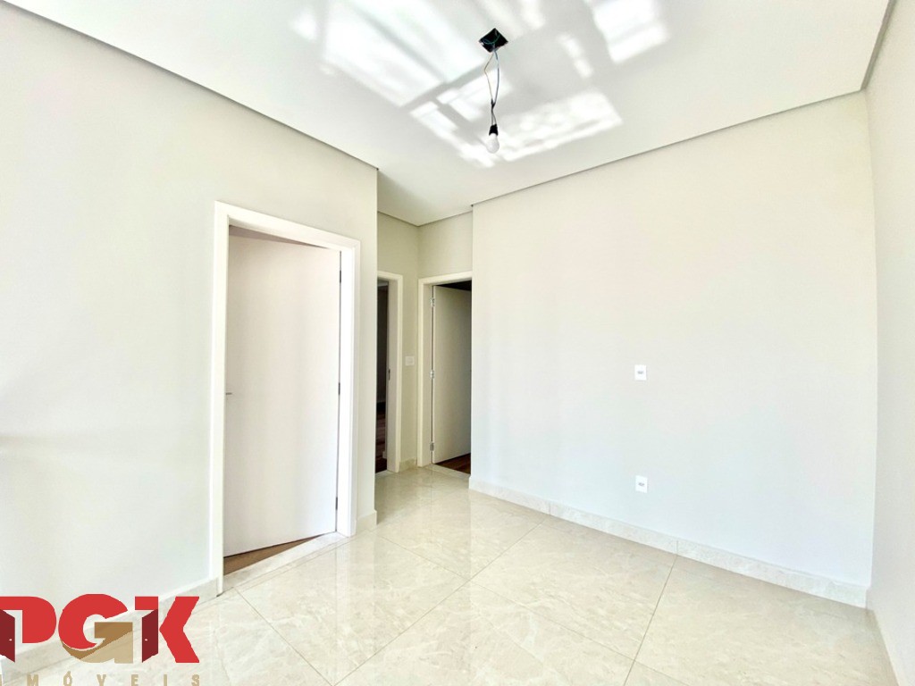 Casa, 3 quartos, 250 m² - Foto 9